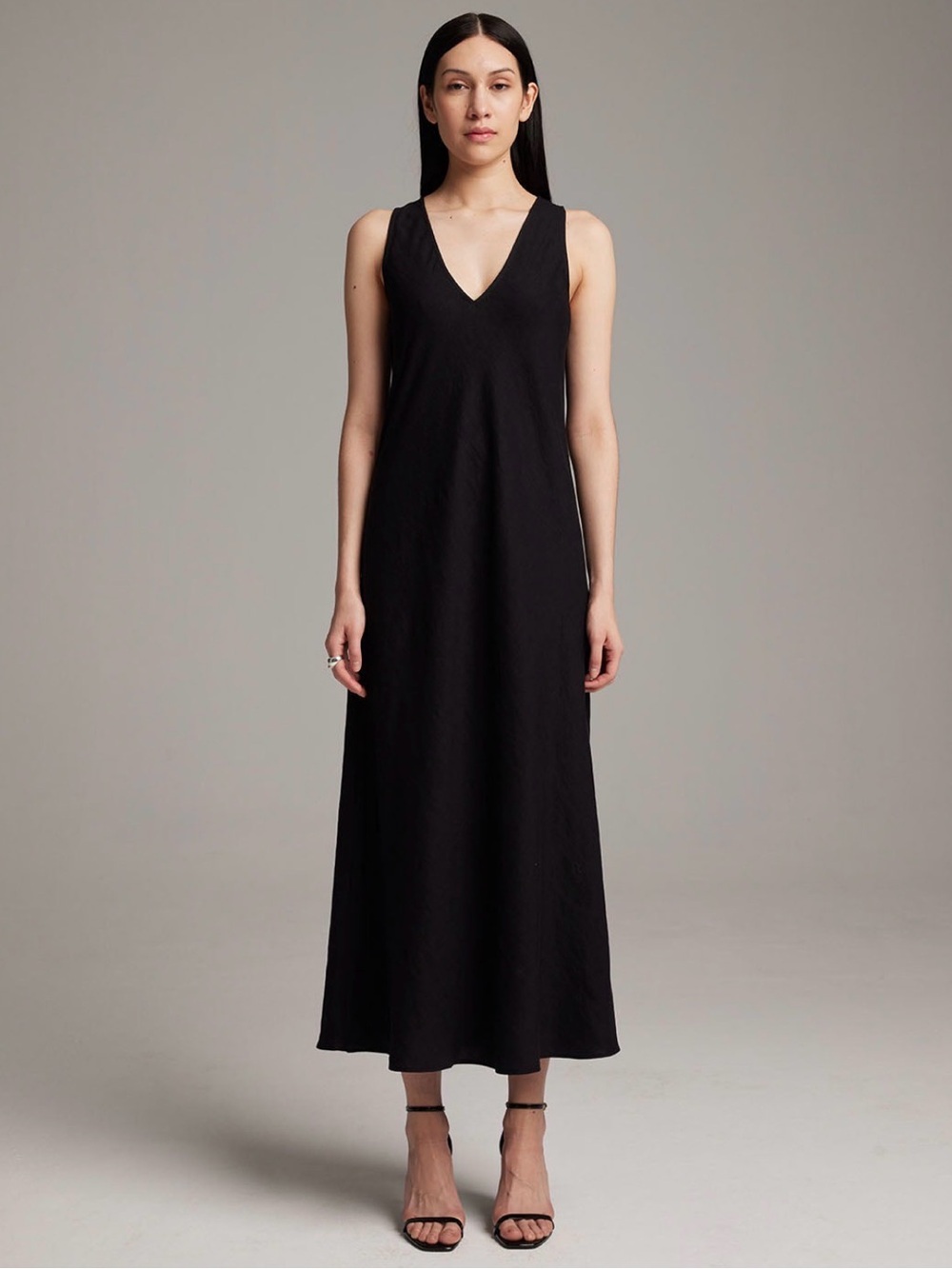 INC International Concepts  100% cotton Black V-Neck Sleeveless Midi